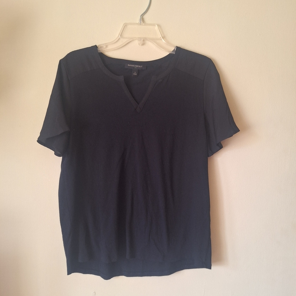 Dressy T-shirt Banana Republic Short Sleeve Black with Modal Sheer Sleeves Tee